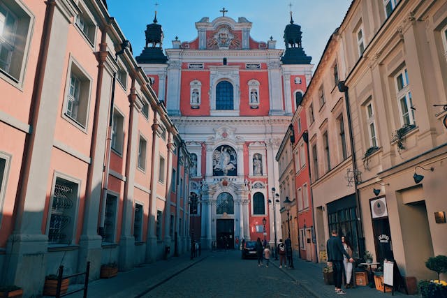 Poznań z klasą – miasto, które uczy historii przez zaskoczenie